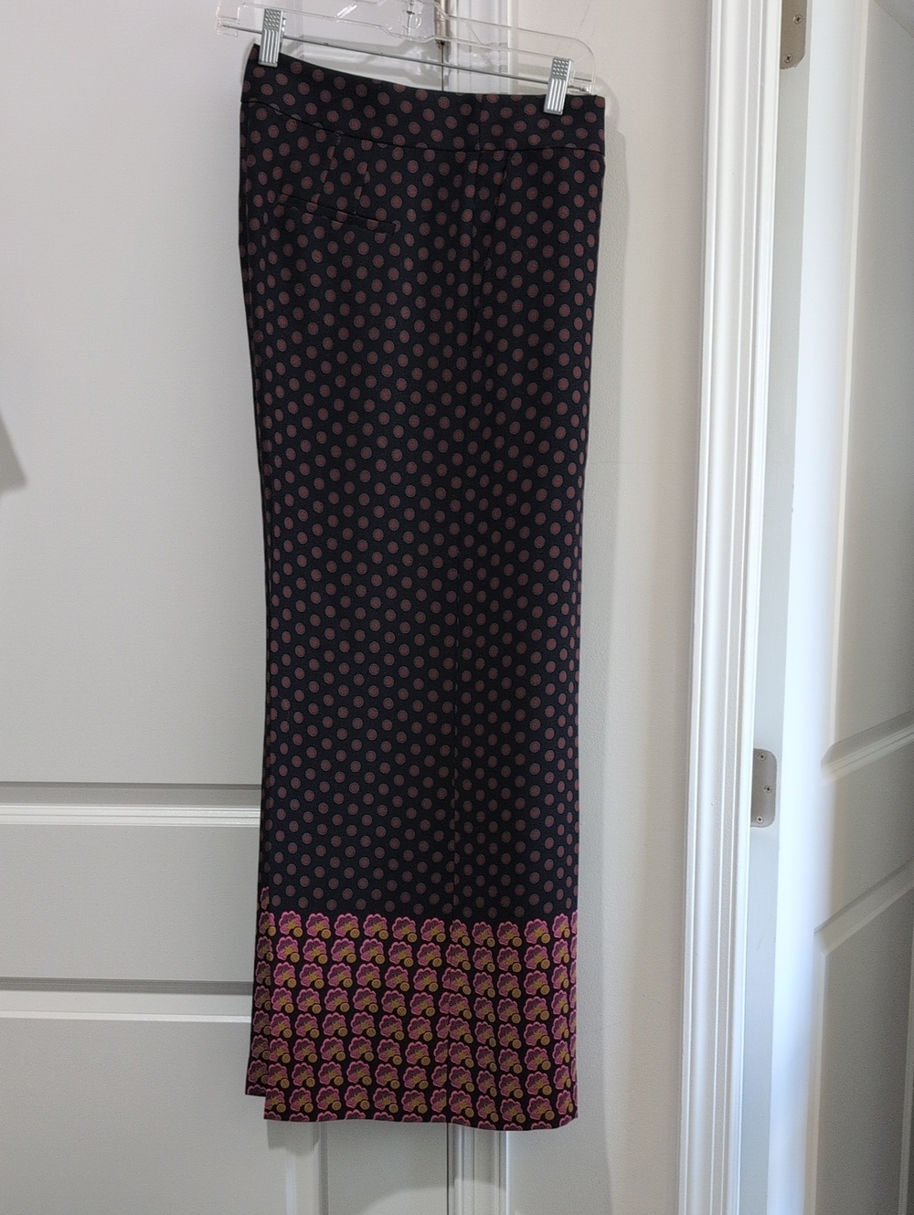 NWOT NeveWorn Ann Taylor Navy with Polka Dots and Floral Border Crop Tall Pant